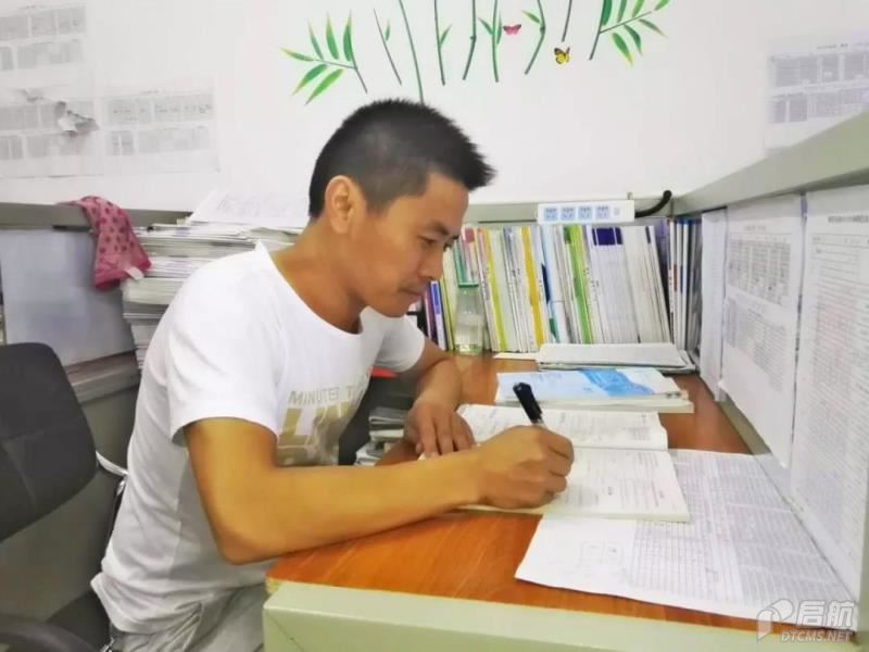 【k8.com名师】课堂上爱灌鸡汤的“段子手”