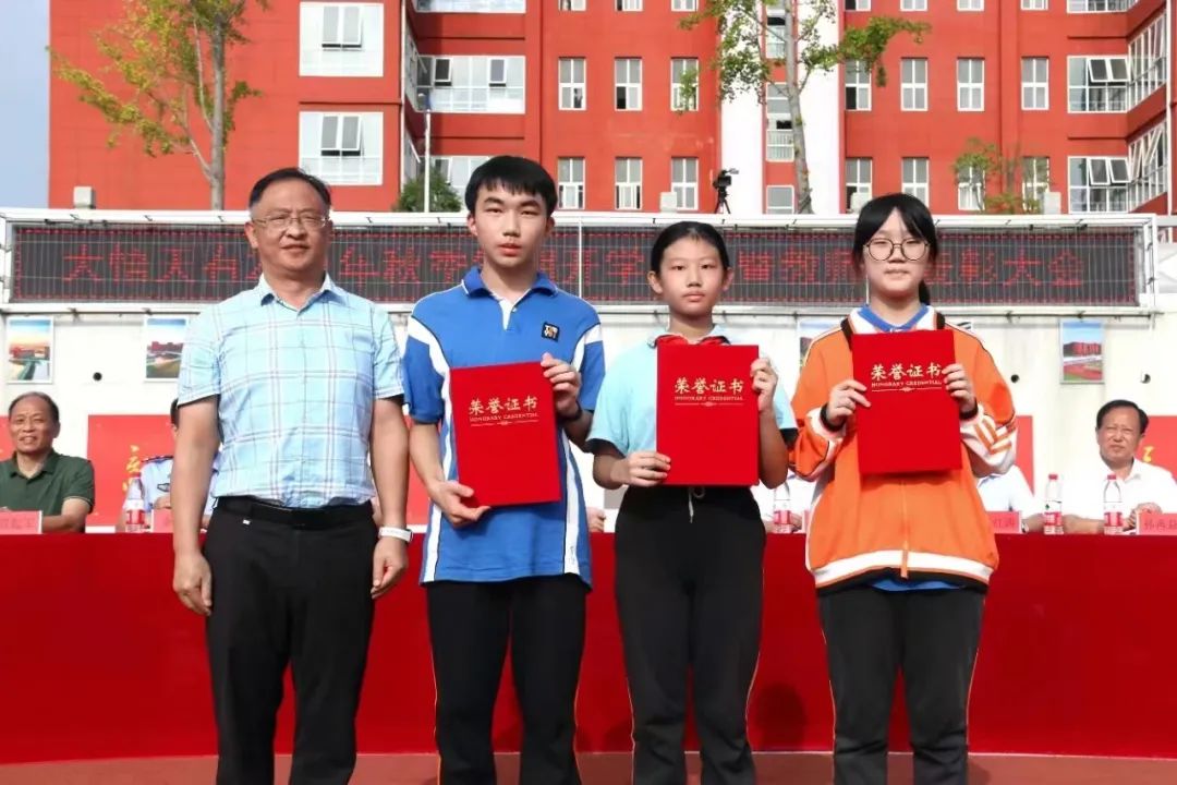 2022高考捷报频传：大悟县高考状元花落k8.com高中